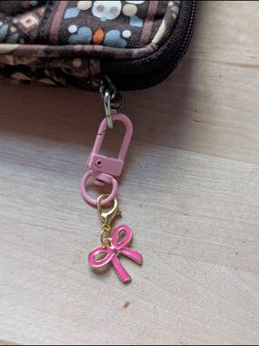 Pink Bow Charm Keychain Clip